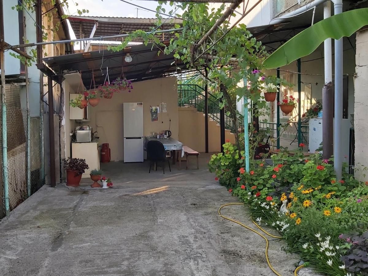 Na Shapsug Guest House Gagra Kültér fotó